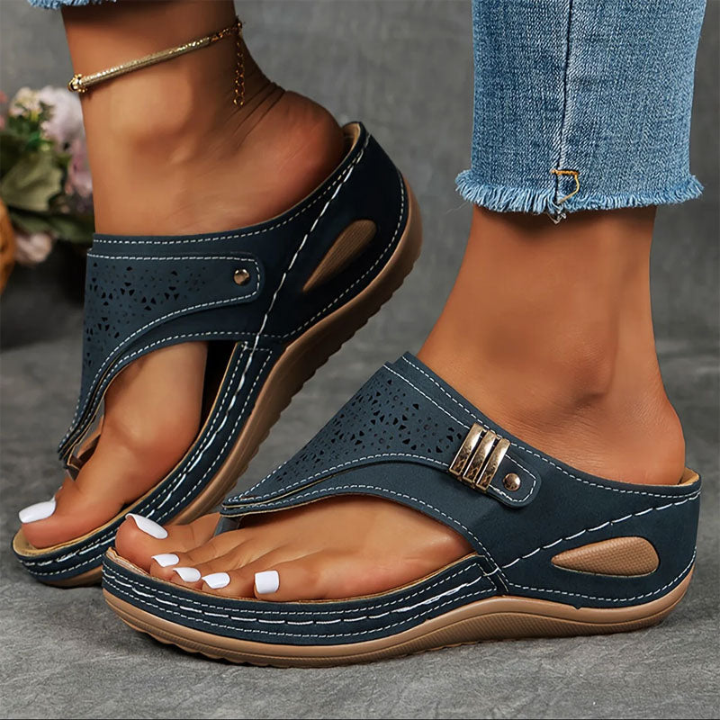Geraldine - Women's Cutout Strap Slide Sandals