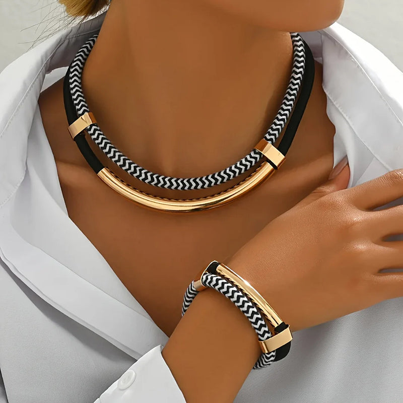 Stassie - Women’s Modern Chain Necklace & Bracelet Set