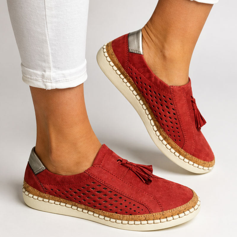 Wilma - Women’s Perforated Lace-Up Shoes
